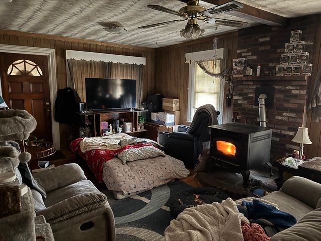 15 Myrtle St, Taunton, MA 02780