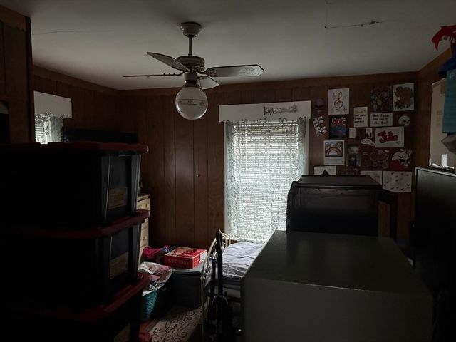 15 Myrtle St, Taunton, MA 02780