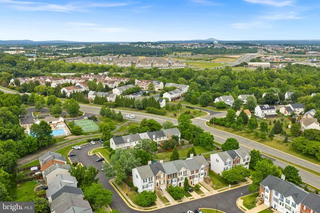 612 TAMMY TER SE, Leesburg, VA 20175
