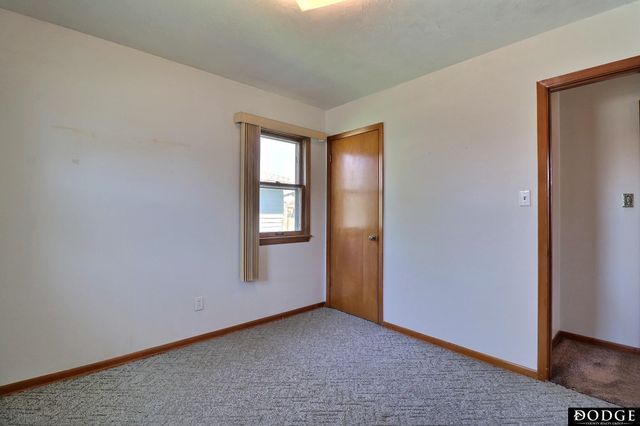 1344 Fairacres Drive, Fremont, NE 68025