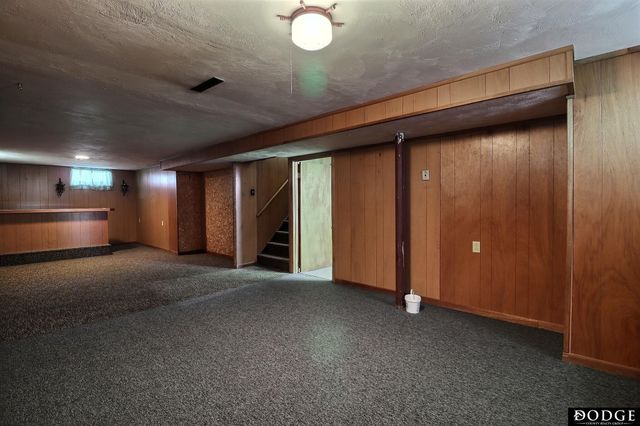 1344 Fairacres Drive, Fremont, NE 68025