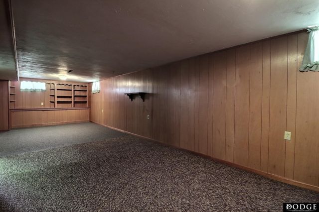 1344 Fairacres Drive, Fremont, NE 68025