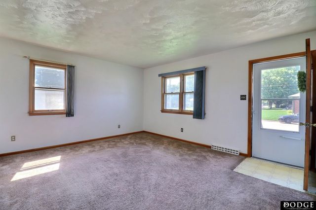1344 Fairacres Drive, Fremont, NE 68025