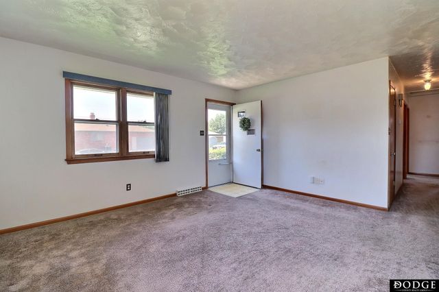 1344 Fairacres Drive, Fremont, NE 68025