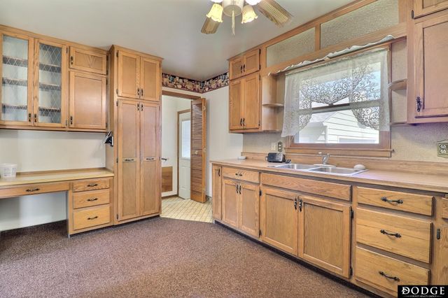 1344 Fairacres Drive, Fremont, NE 68025