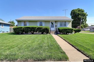 1344 Fairacres Drive, Fremont, NE 68025