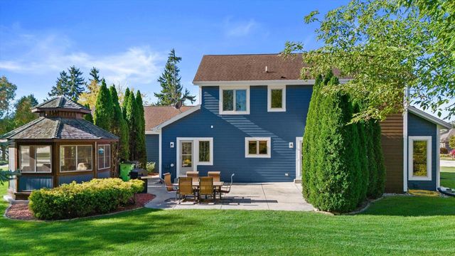 W154S7614 Rain Tree COURT, Muskego, WI 53150
