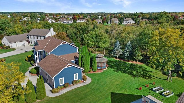 W154S7614 Rain Tree COURT, Muskego, WI 53150