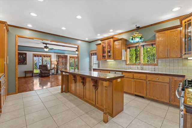 W154S7614 Rain Tree COURT, Muskego, WI 53150