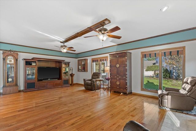W154S7614 Rain Tree COURT, Muskego, WI 53150
