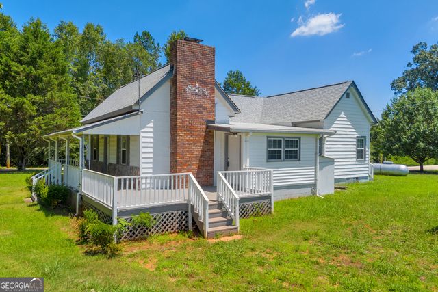 303 Oak Way Drive, Eastanollee, GA 30538