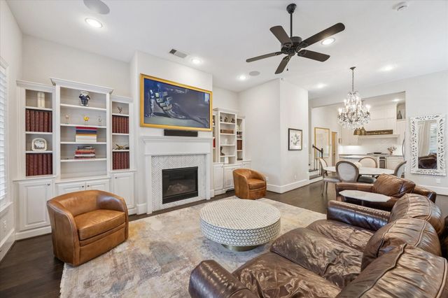 4415 Marina Street, Houston, TX 77007