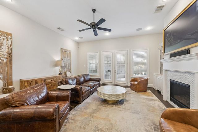 4415 Marina Street, Houston, TX 77007