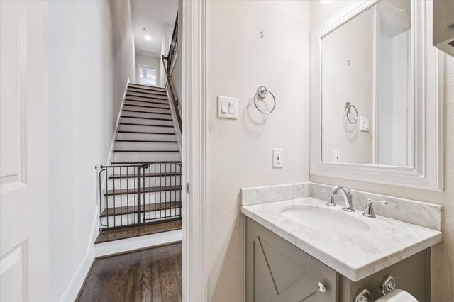 4415 Marina Street, Houston, TX 77007