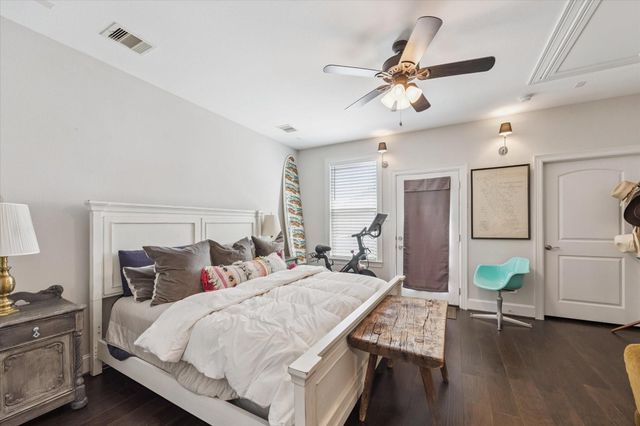 4415 Marina Street, Houston, TX 77007