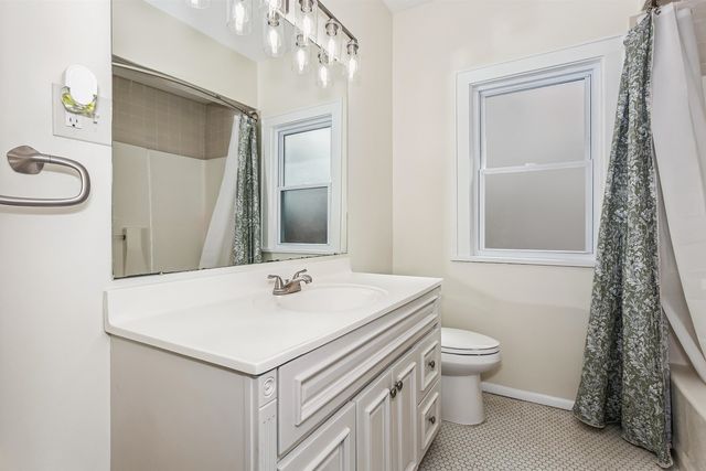 549 N Fountain St, Wichita, KS 67208