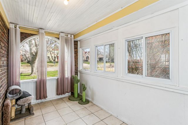 549 N Fountain St, Wichita, KS 67208