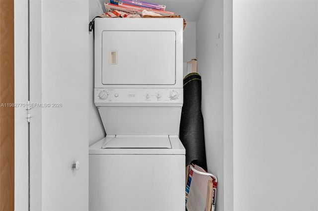 350 S Miami Ave 2412, Miami, FL 33130