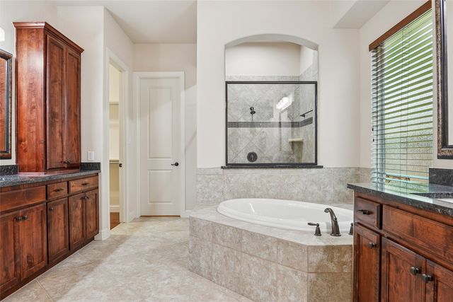 1225 Huron Drive, Grapevine, TX 76051