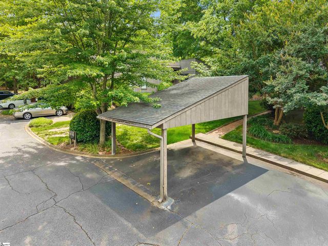 135 Ingleoak Lane, Greenville, SC 29615