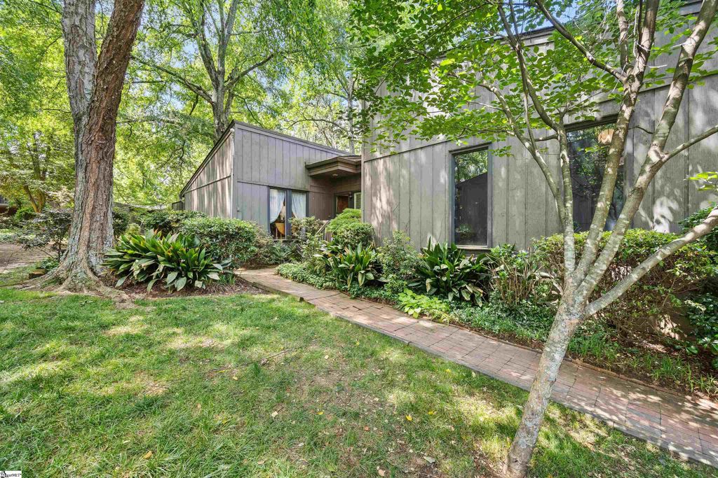 135 Ingleoak Lane, Greenville, SC 29615