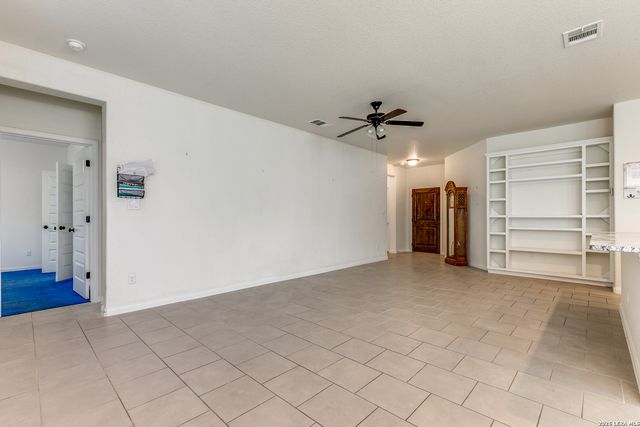 7726 Northmoon, San Antonio, TX 78249