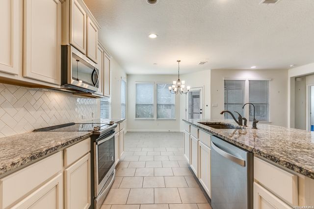 7726 Northmoon, San Antonio, TX 78249