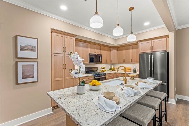 108 Anderson Station, Peters Twp, PA 15367