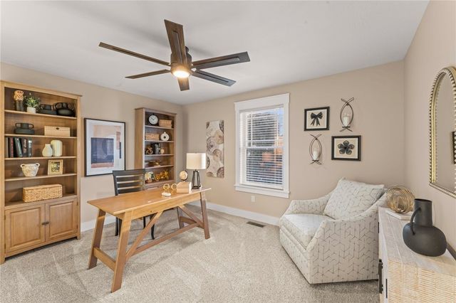 108 Anderson Station, Peters Twp, PA 15367