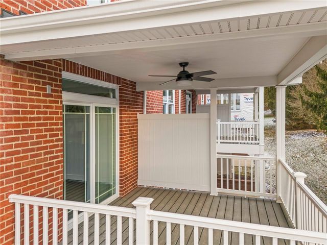 108 Anderson Station, Peters Twp, PA 15367