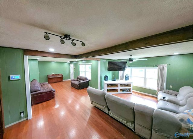 620 E Lookout Terrace E, Ft Payne, AL 35967