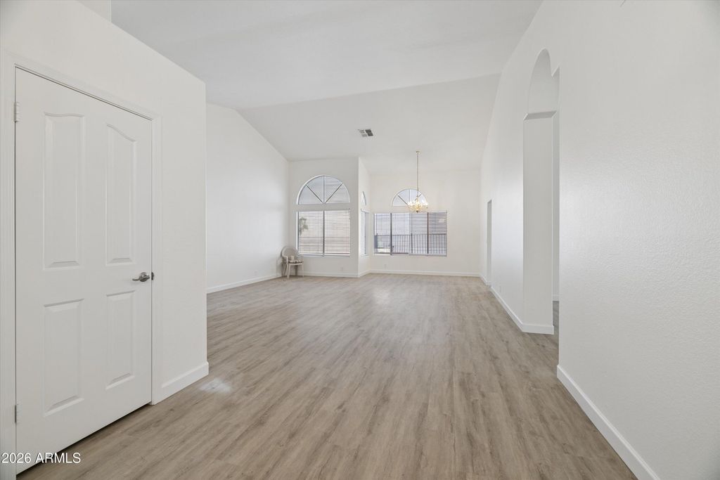 648 W MUIRWOOD Drive, Phoenix, AZ 85045 — photo 4