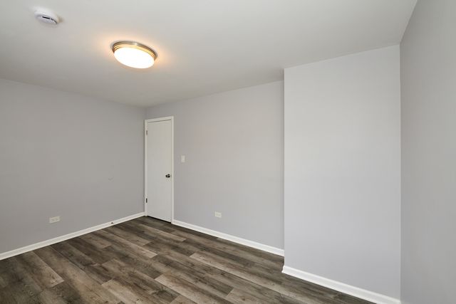 8805 Dee Road 2S, Des Plaines, IL 60016