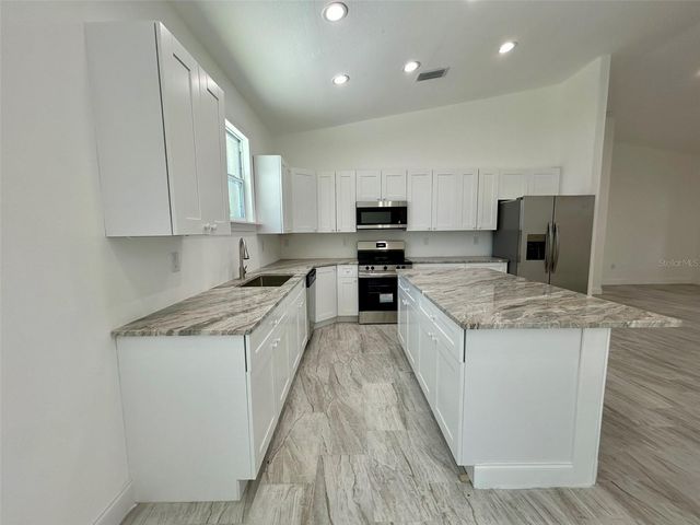 28 COXSWAIN DRIVE, Placida, FL 33946