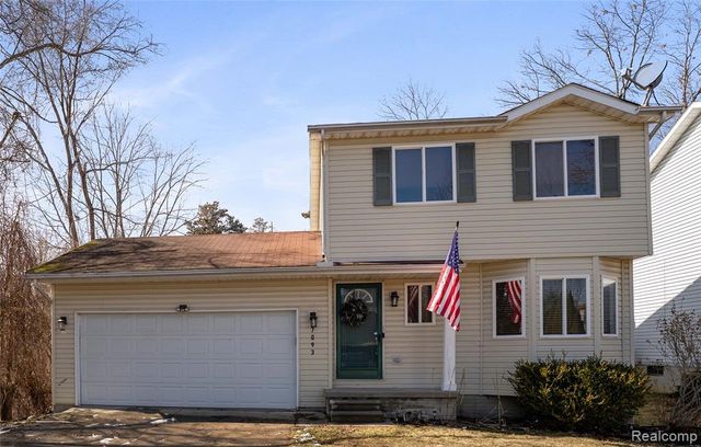 7093 Rolling Hills Drive, Waterford, MI 48327