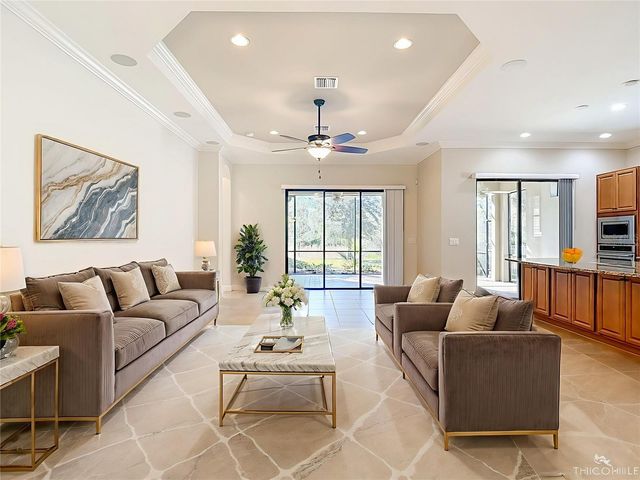 8613 GRAND ALBERATO ROAD, Tampa, FL 33647