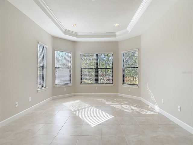 8613 GRAND ALBERATO ROAD, Tampa, FL 33647