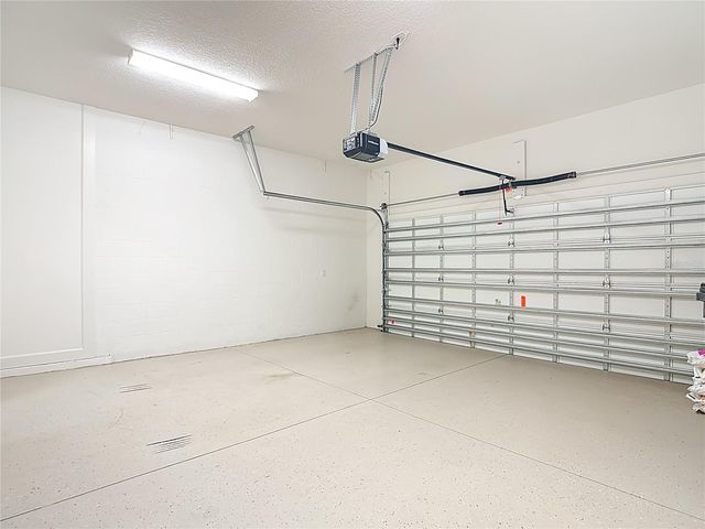 8613 GRAND ALBERATO ROAD, Tampa, FL 33647