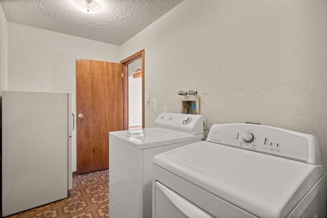 215 STATE HIGHWAY 165, Placitas, NM 87043