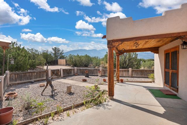 215 STATE HIGHWAY 165, Placitas, NM 87043