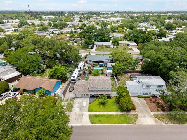 15437 BEDFORD CIRCLE W, Clearwater, FL 33764