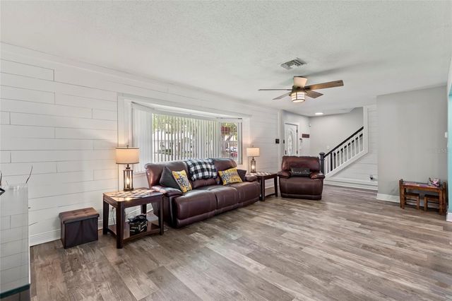 15437 BEDFORD CIRCLE W, Clearwater, FL 33764