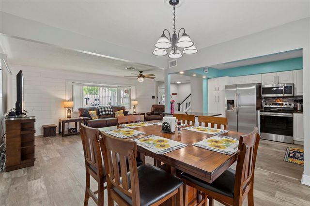 15437 BEDFORD CIRCLE W, Clearwater, FL 33764