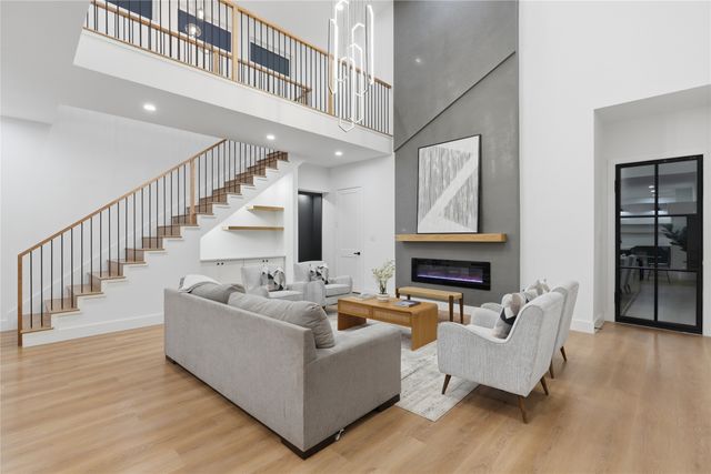 2212 Marburg Street, Dallas, TX 75215