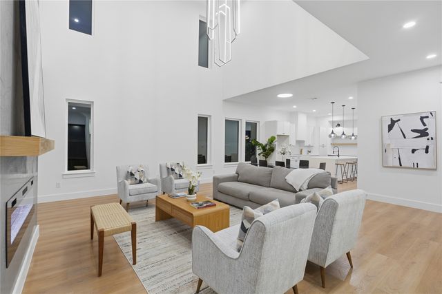 2212 Marburg Street, Dallas, TX 75215
