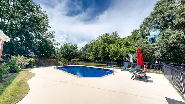 80 Easy Street, Dothan, AL 36305