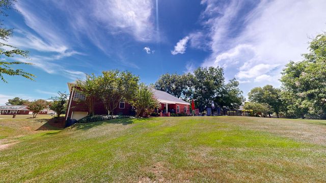 80 Easy Street, Dothan, AL 36305