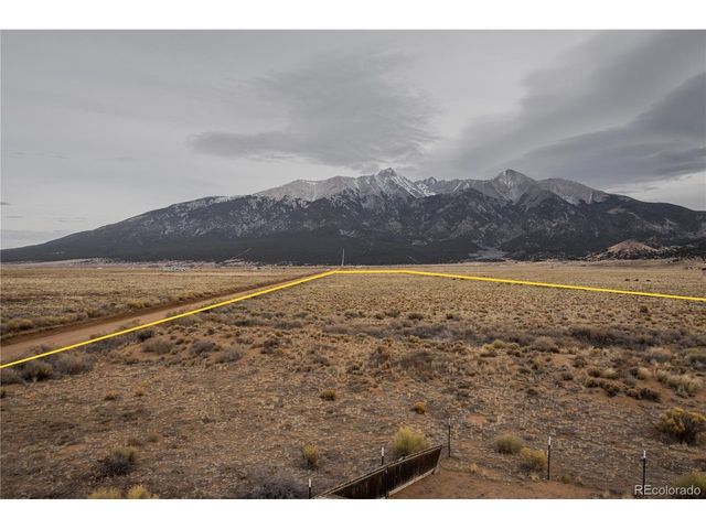 32500 Oak Ave, Blanca, CO 81123