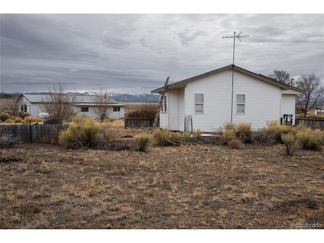 32500 Oak Ave, Blanca, CO 81123