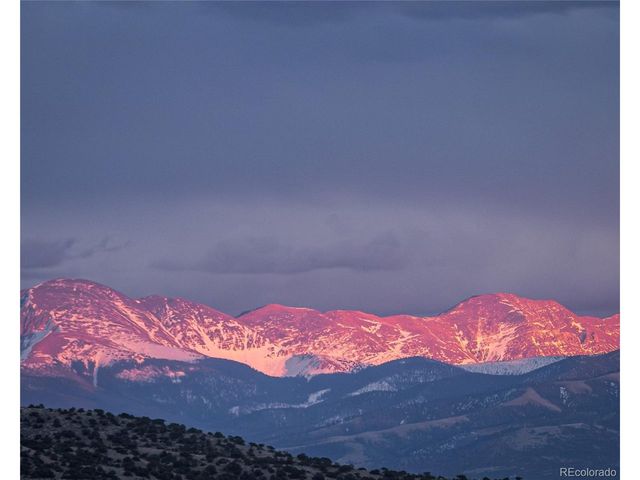 32500 Oak Ave, Blanca, CO 81123